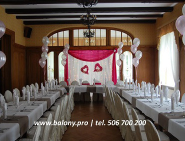 Balony z helem na stołach weselnych - Hotel Dębowy Bielawa